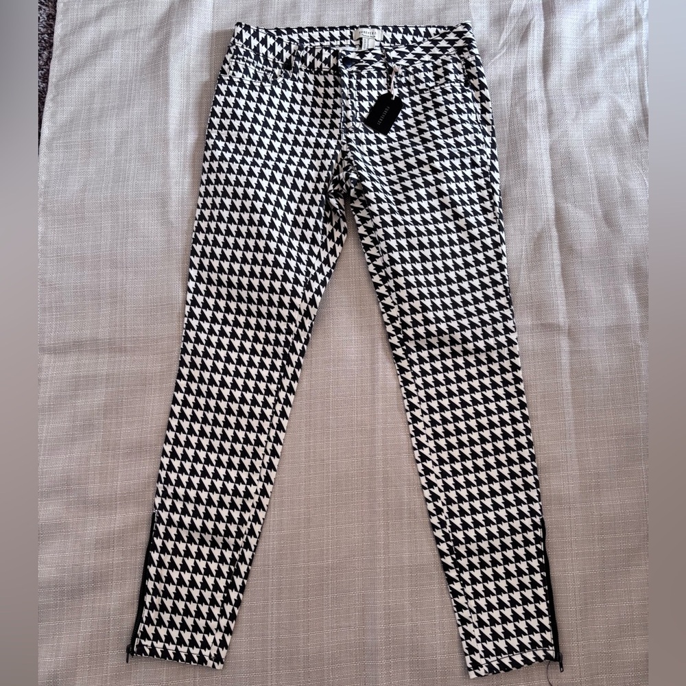 Forever 21 Black & White Houndstooth Trousers